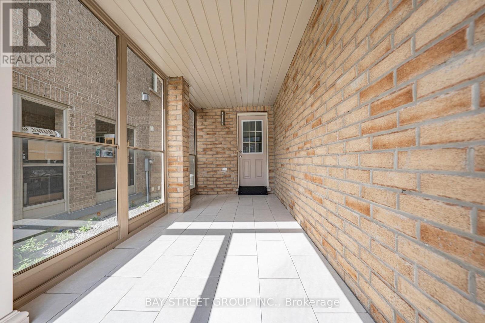 13 HIGHBURY COURT - 5