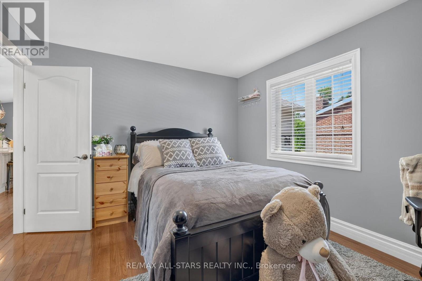 38 EVELYN AVENUE - Image 13
