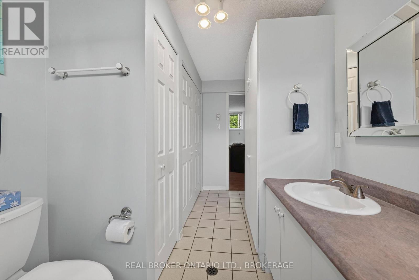 11 ALBERT STREET - 32