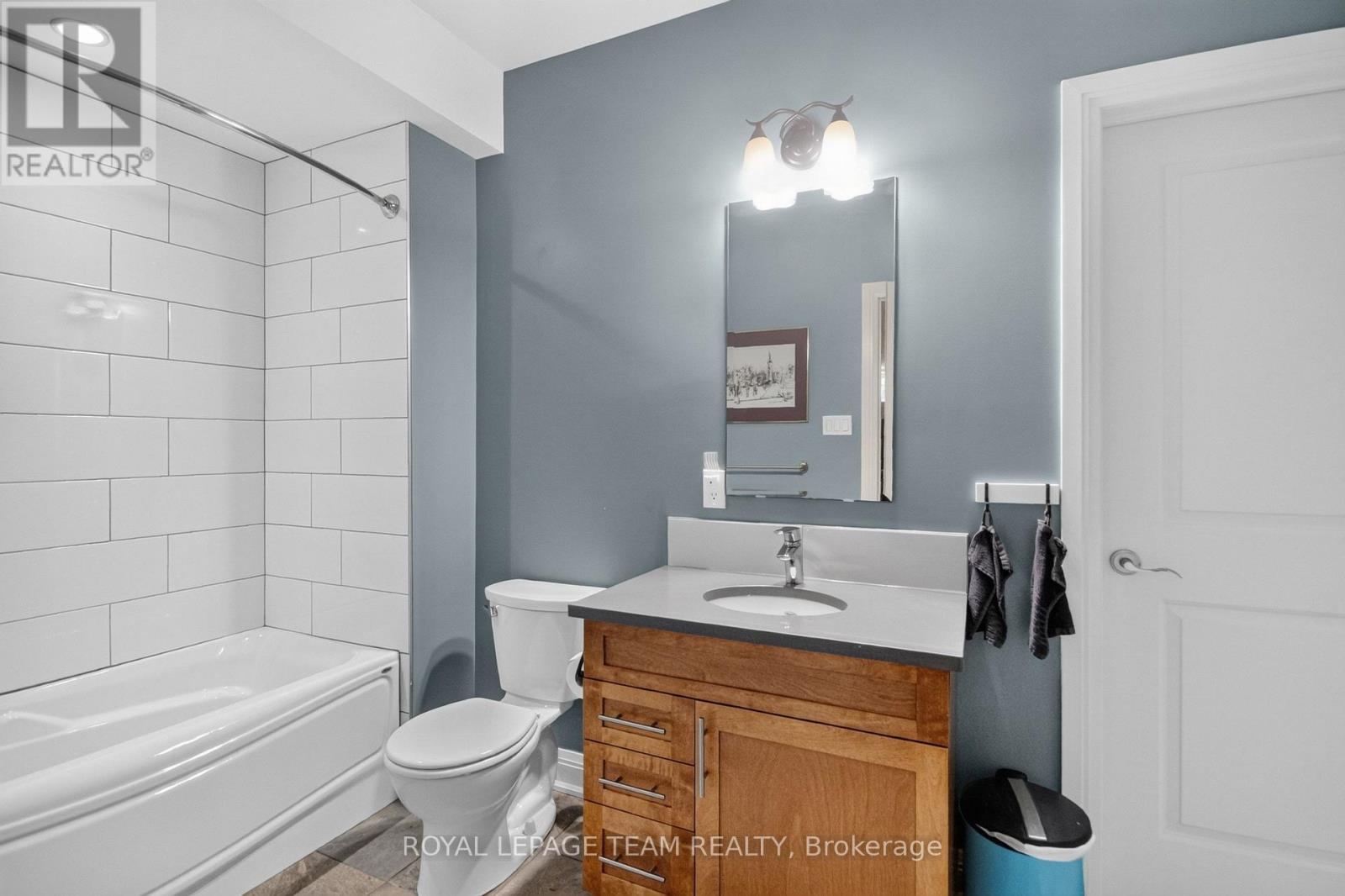1801 CEDARLAKES WAY - 39