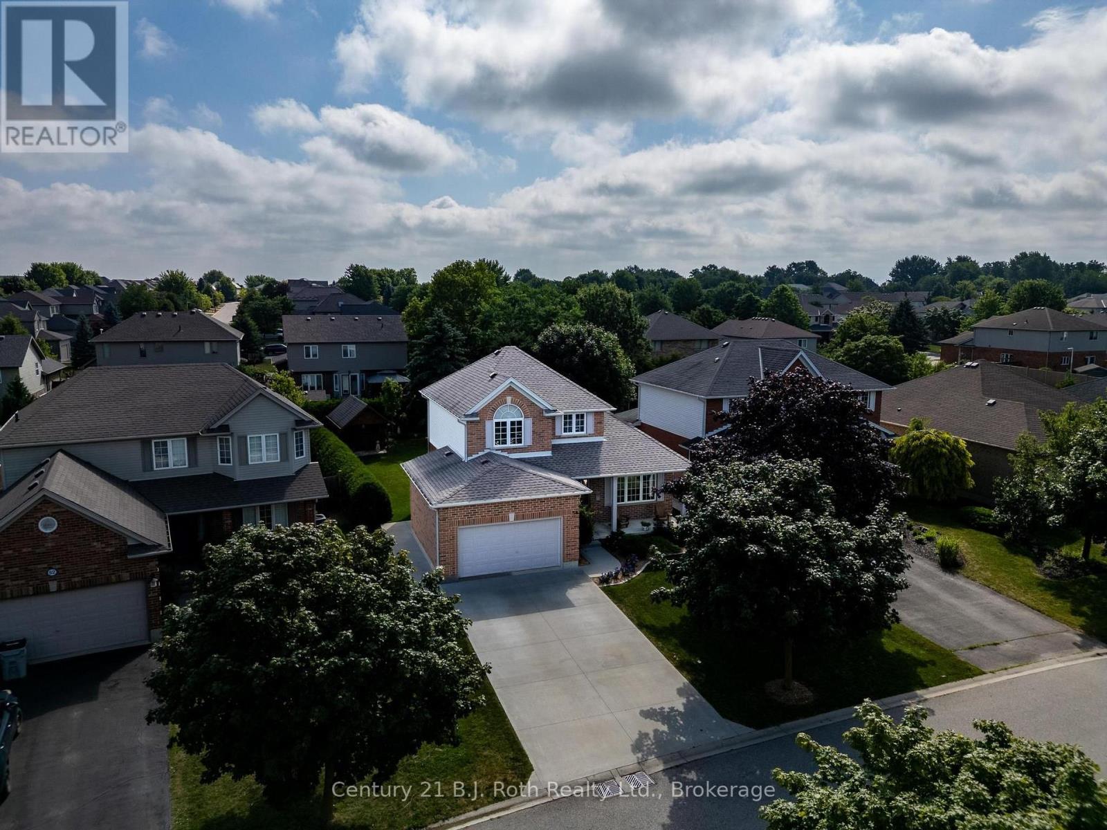58 MEREDITH DRIVE - 27