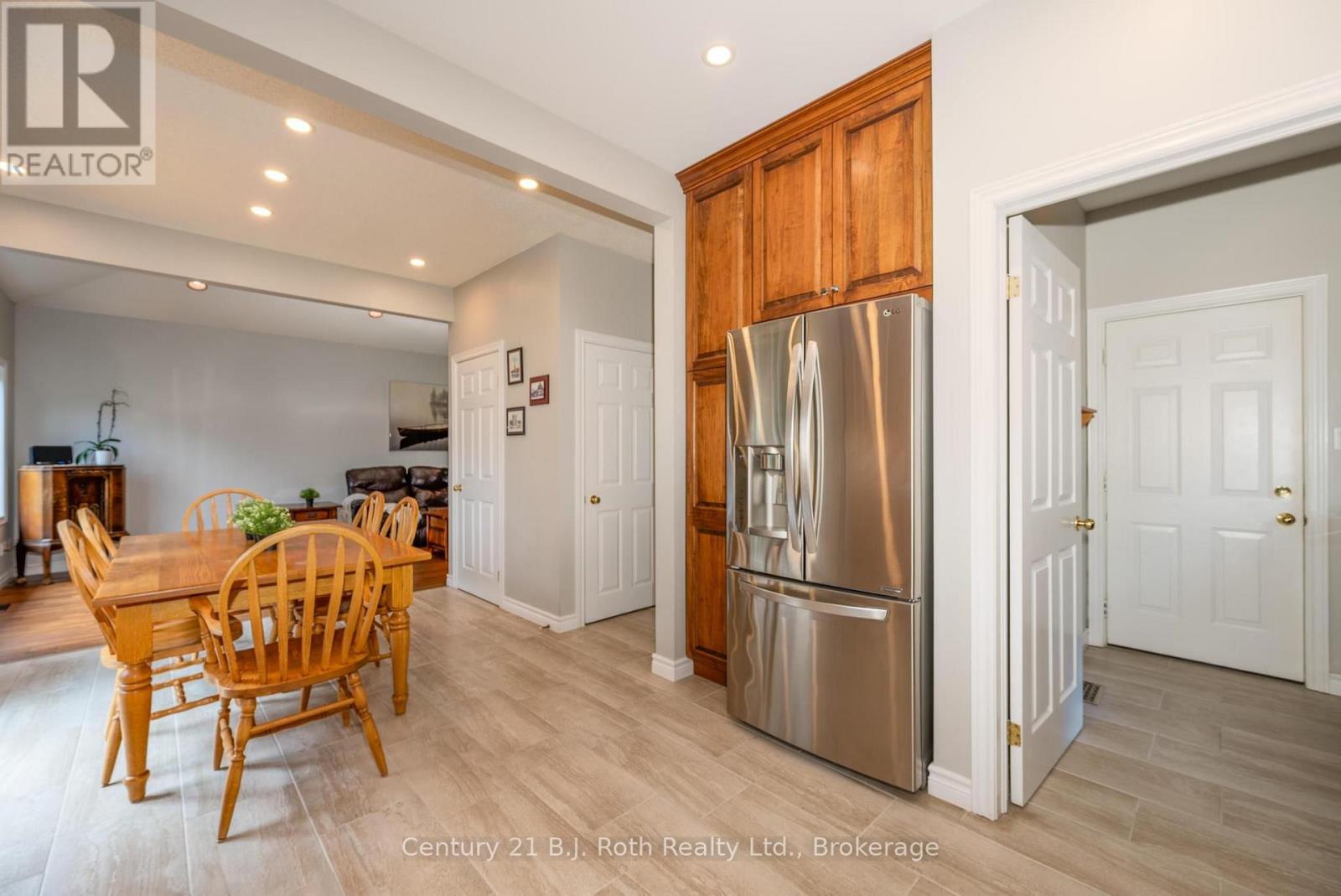 58 MEREDITH DRIVE - 4