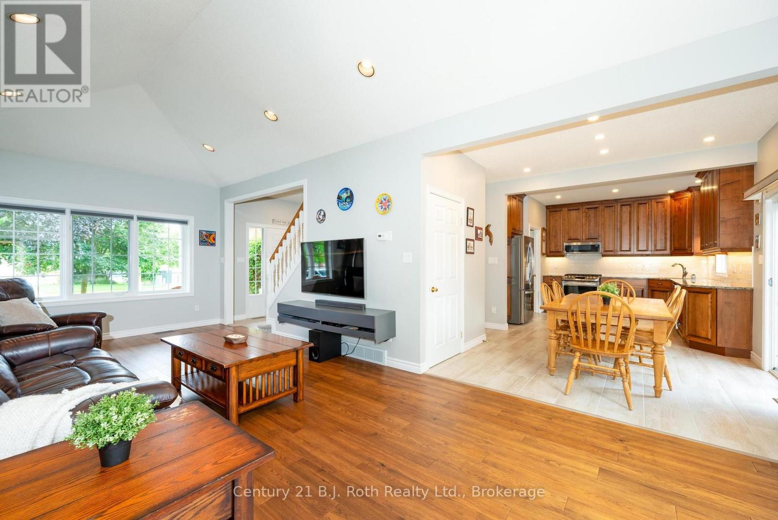 58 MEREDITH DRIVE - 5