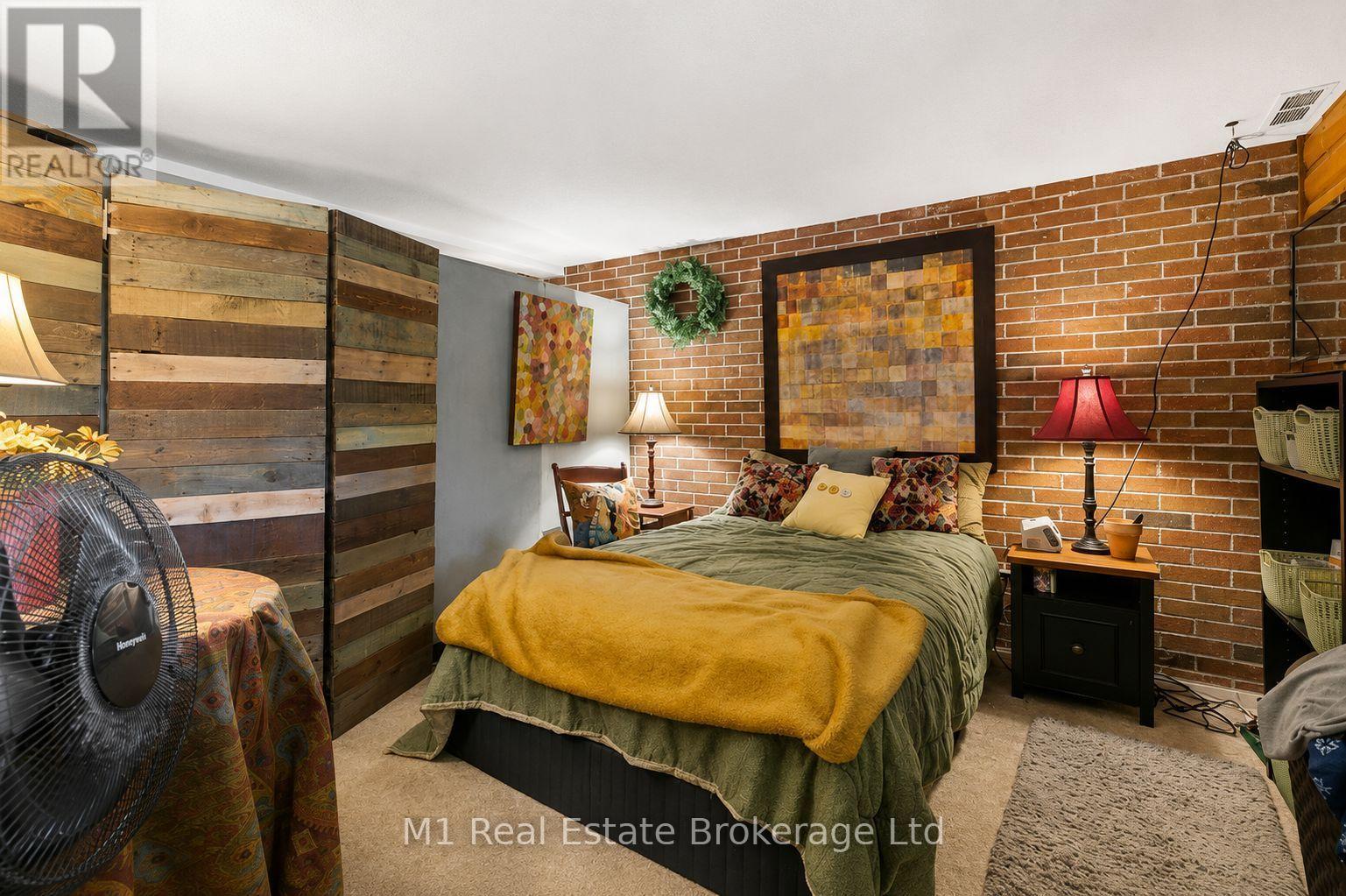 53 JANEFIELD AVENUE - 18