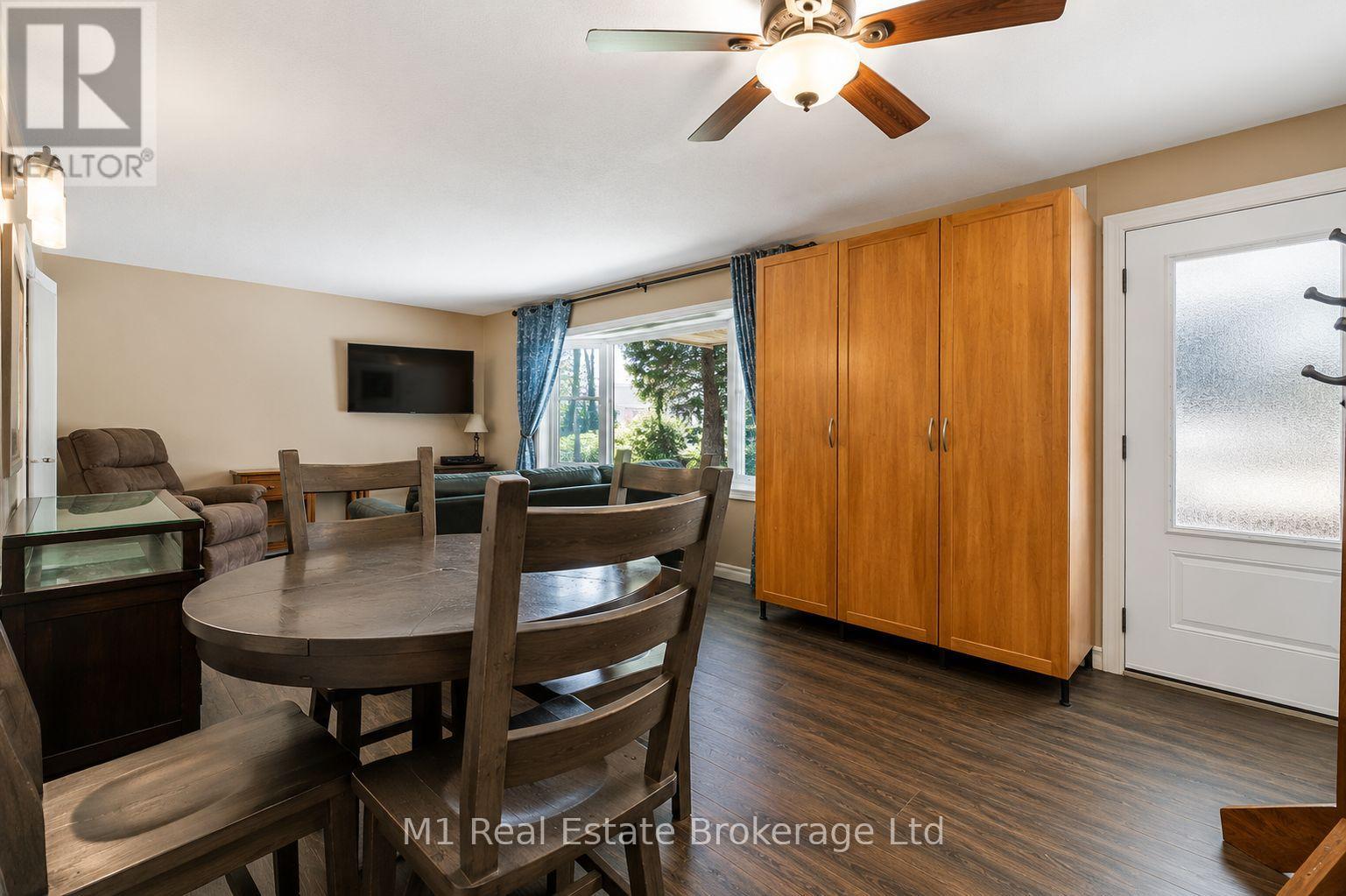 53 JANEFIELD AVENUE - 21