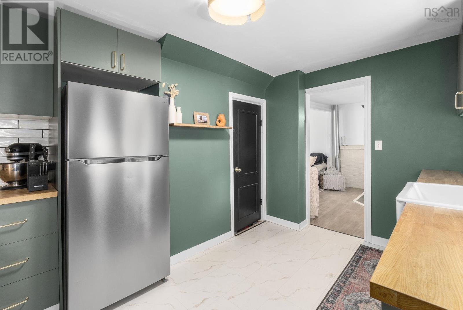 28 Crescent Avenue - 11