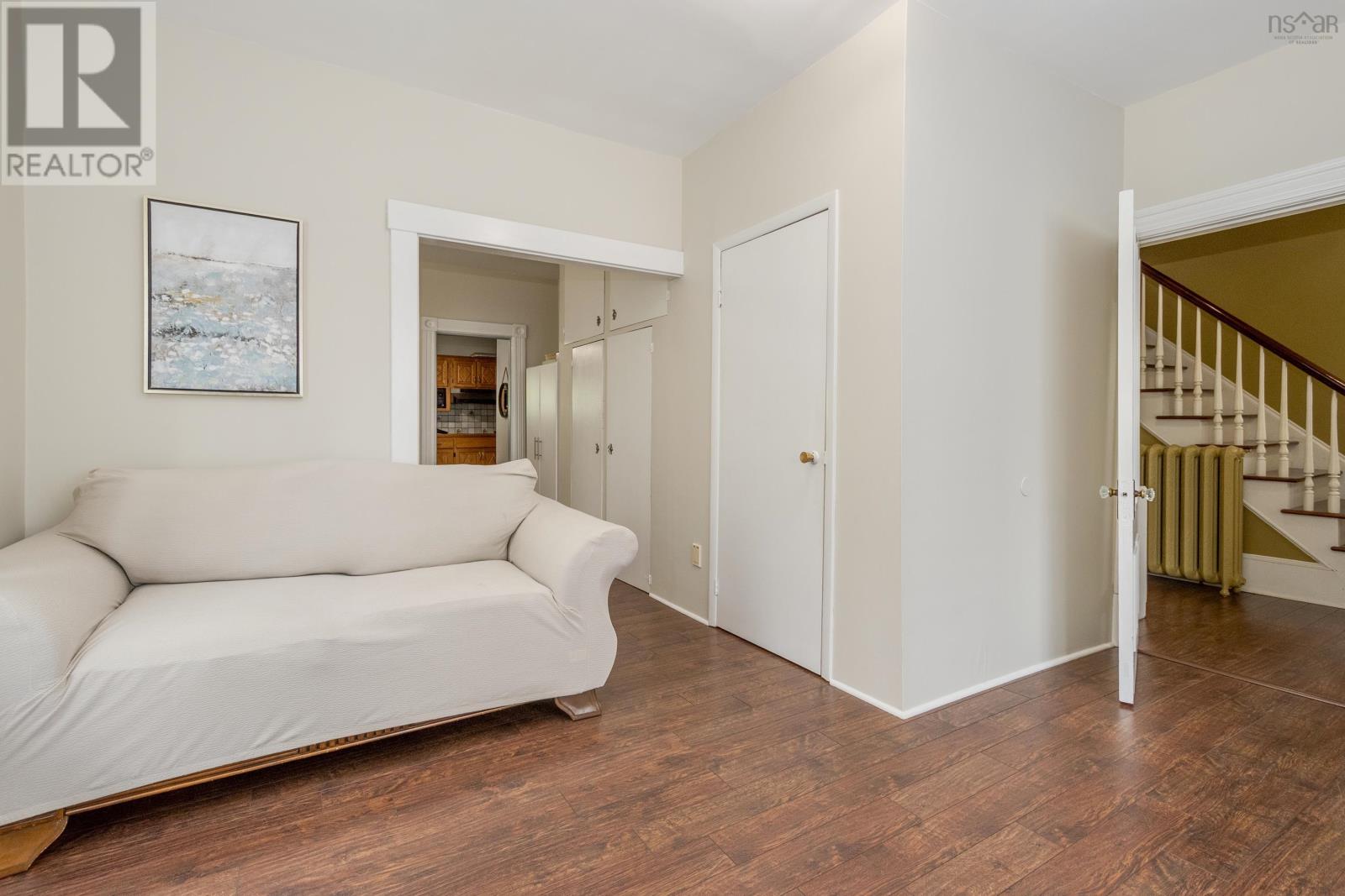 453 Pleasant Street - 10