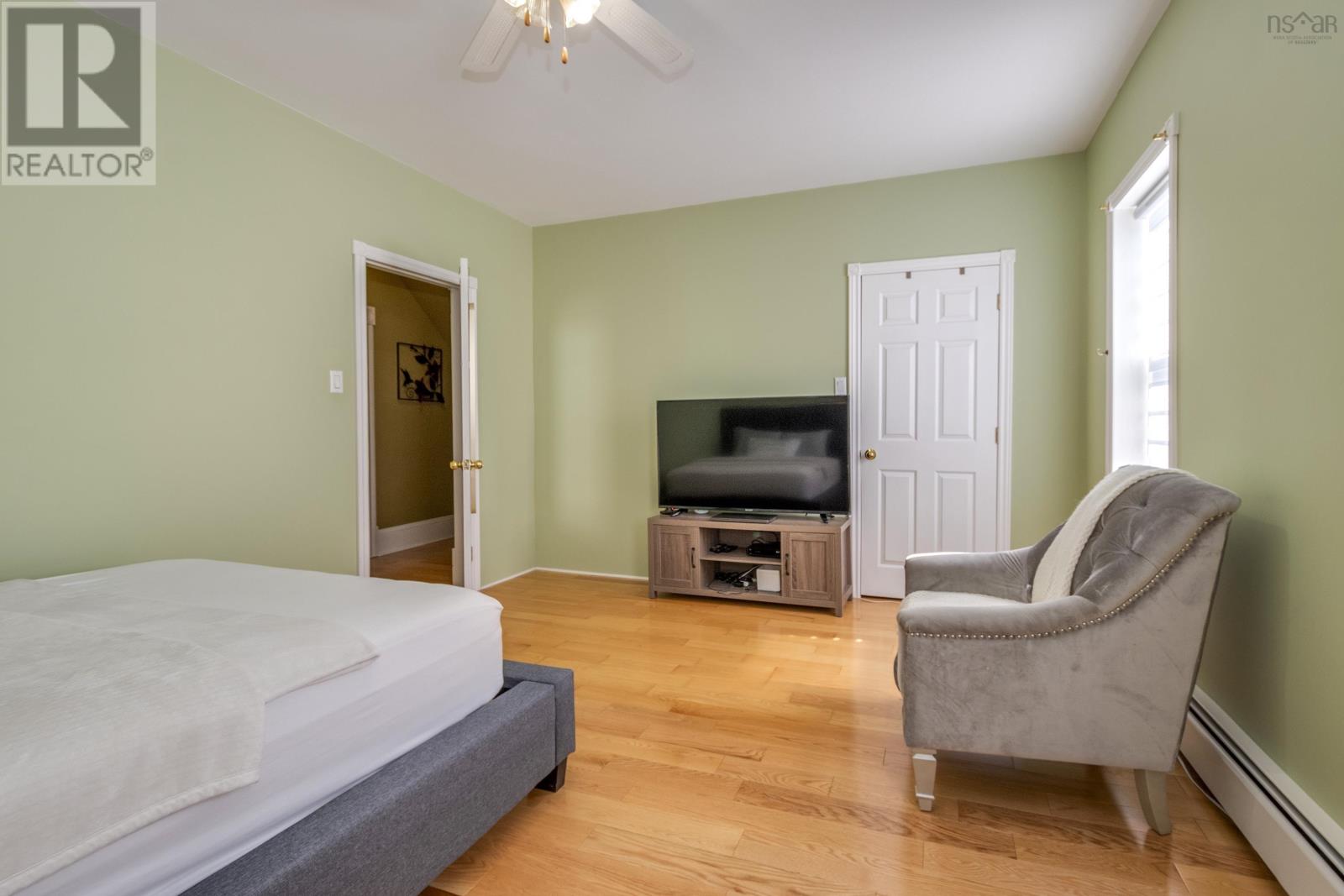 453 Pleasant Street - 25