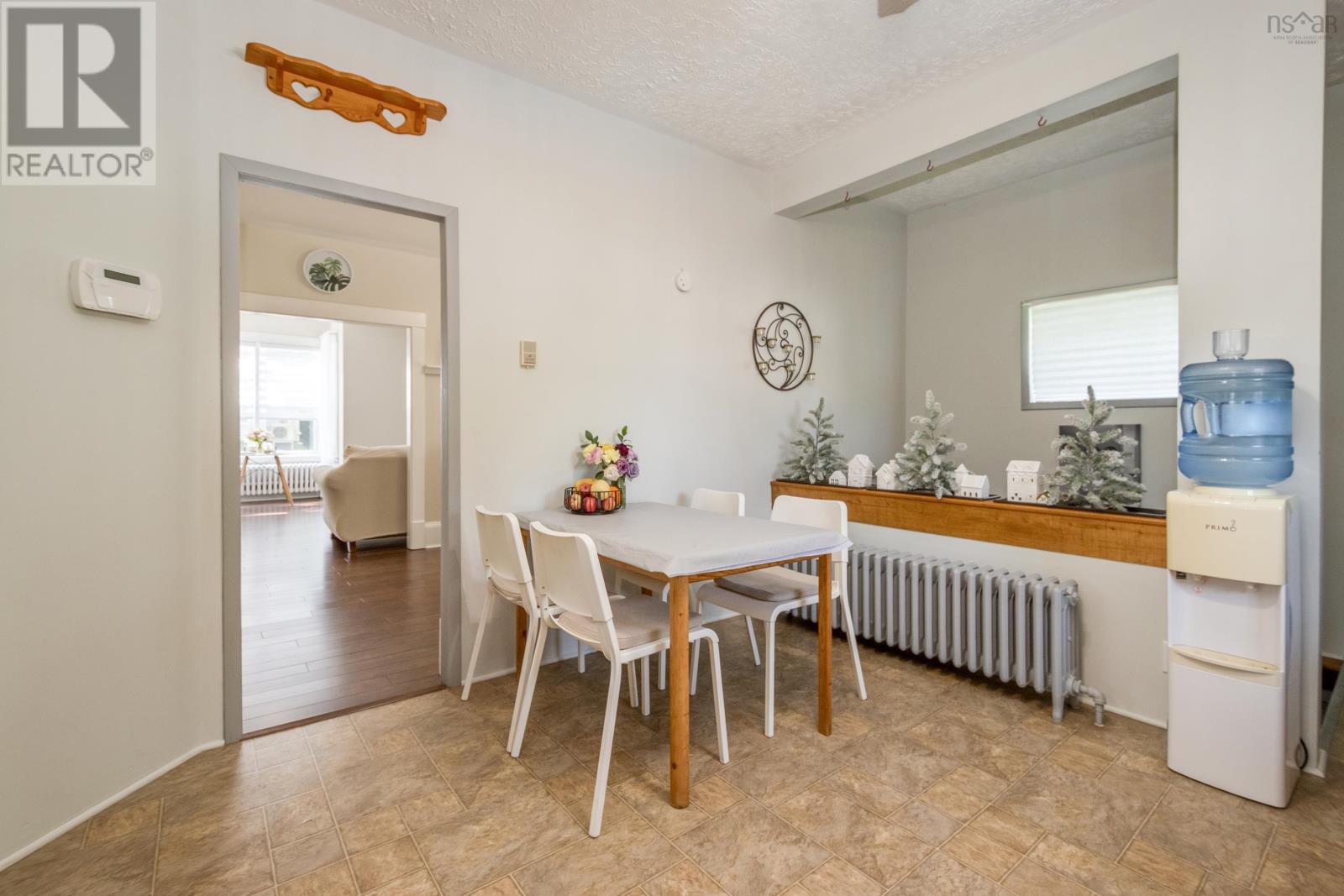 453 Pleasant Street - 14