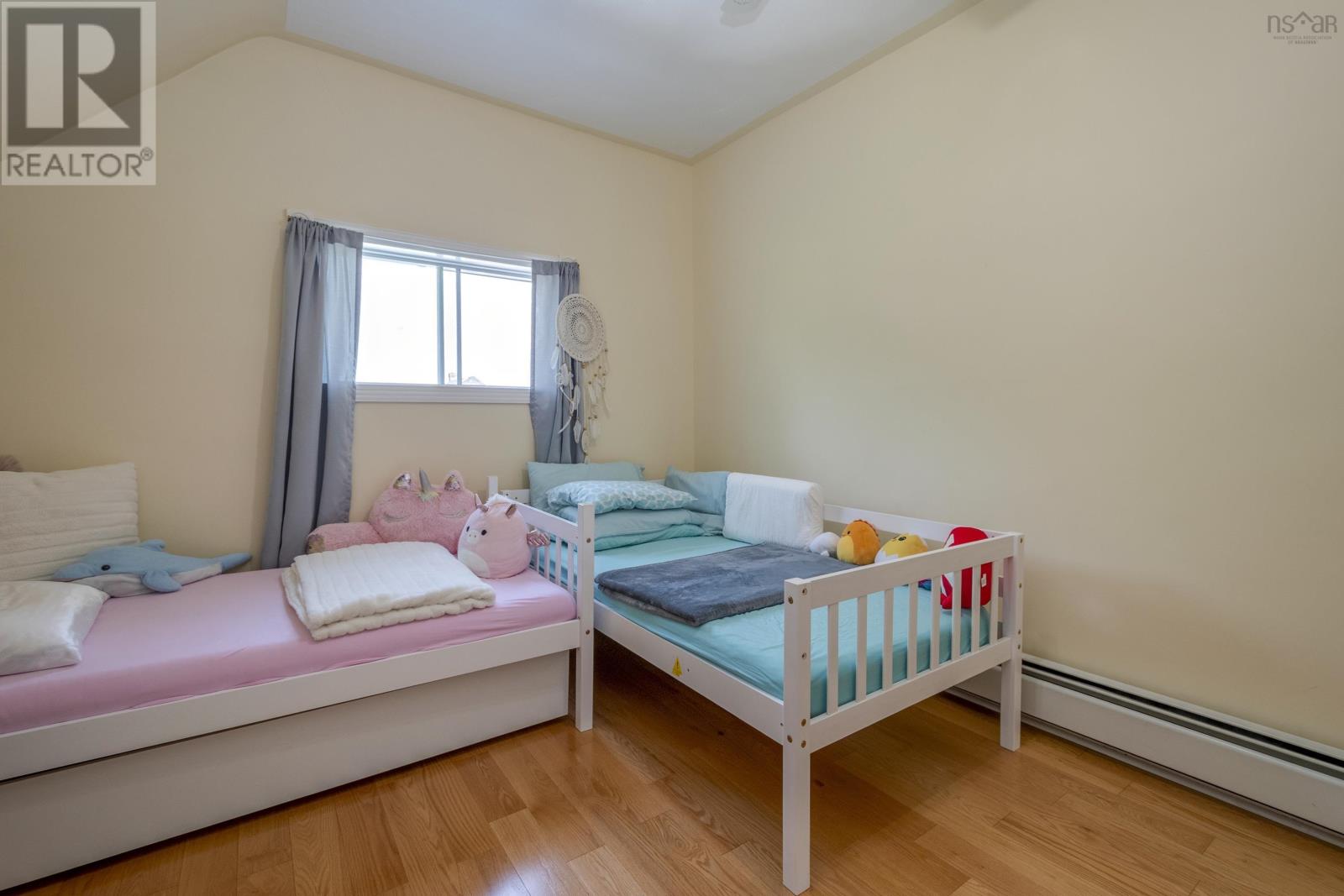 453 Pleasant Street - 32