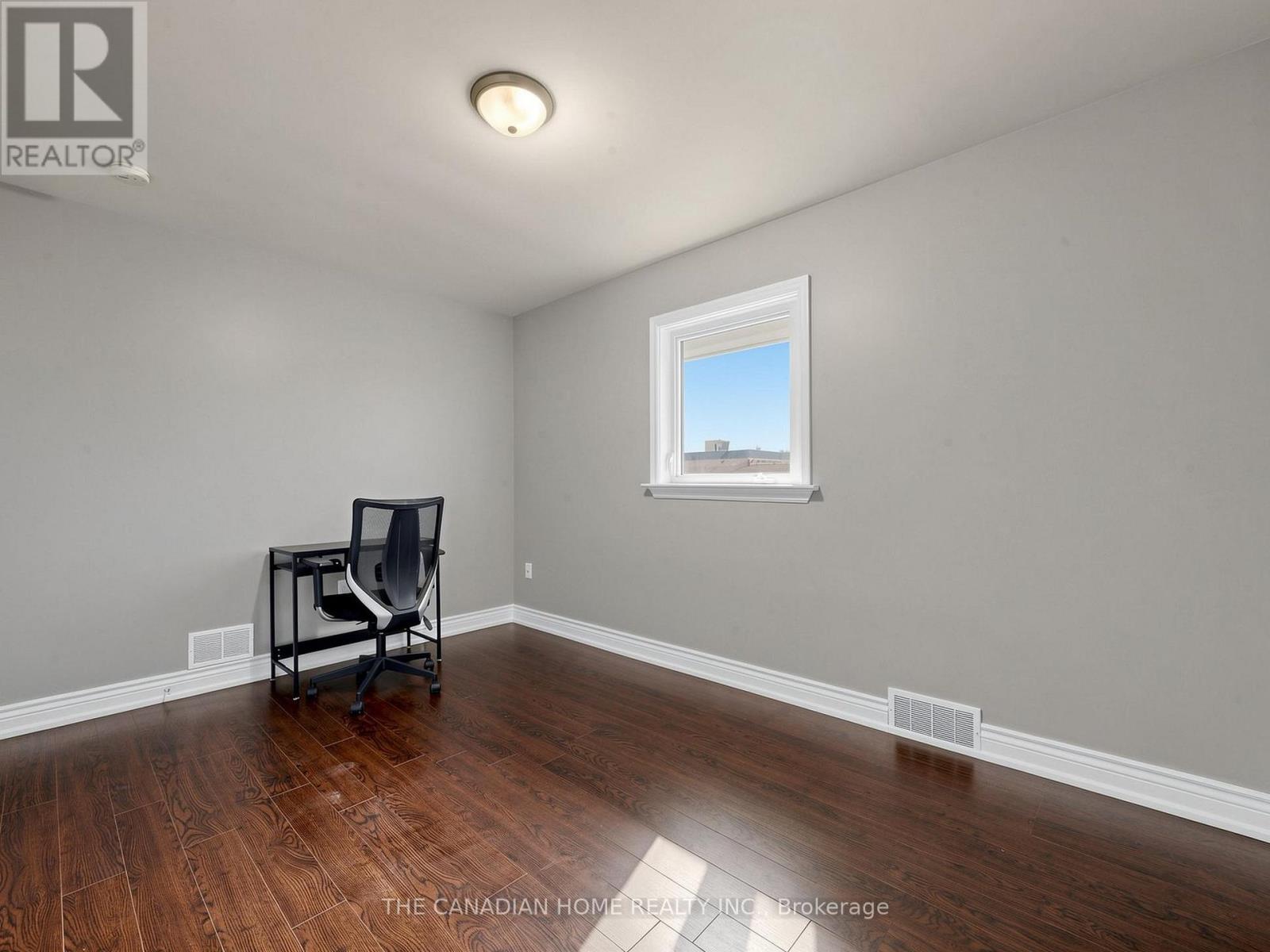 470 CROMWELL AVENUE - 20