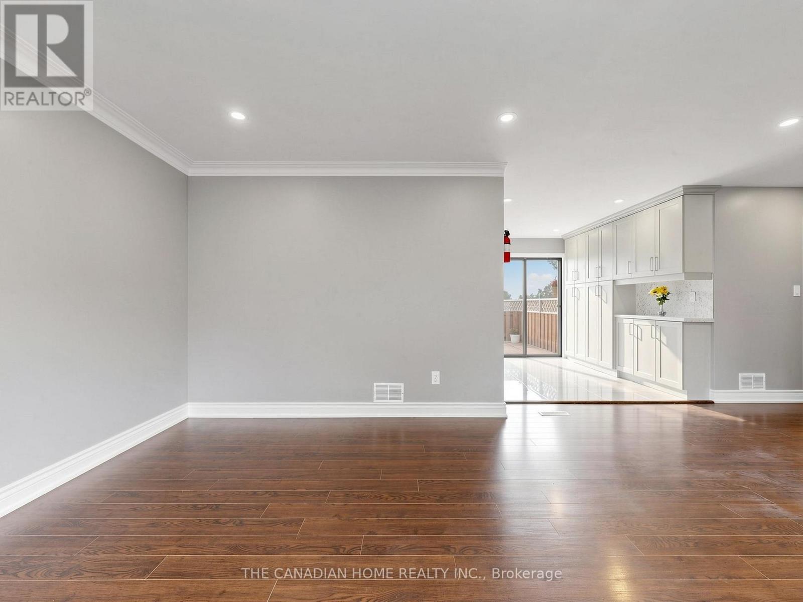 470 CROMWELL AVENUE - 4
