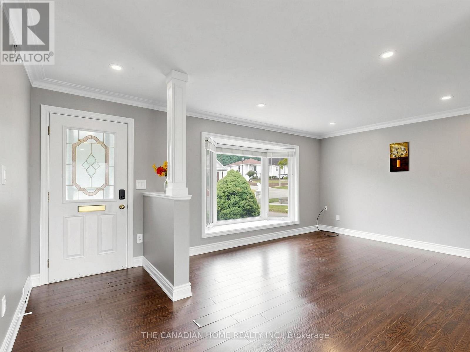 470 CROMWELL AVENUE - 7