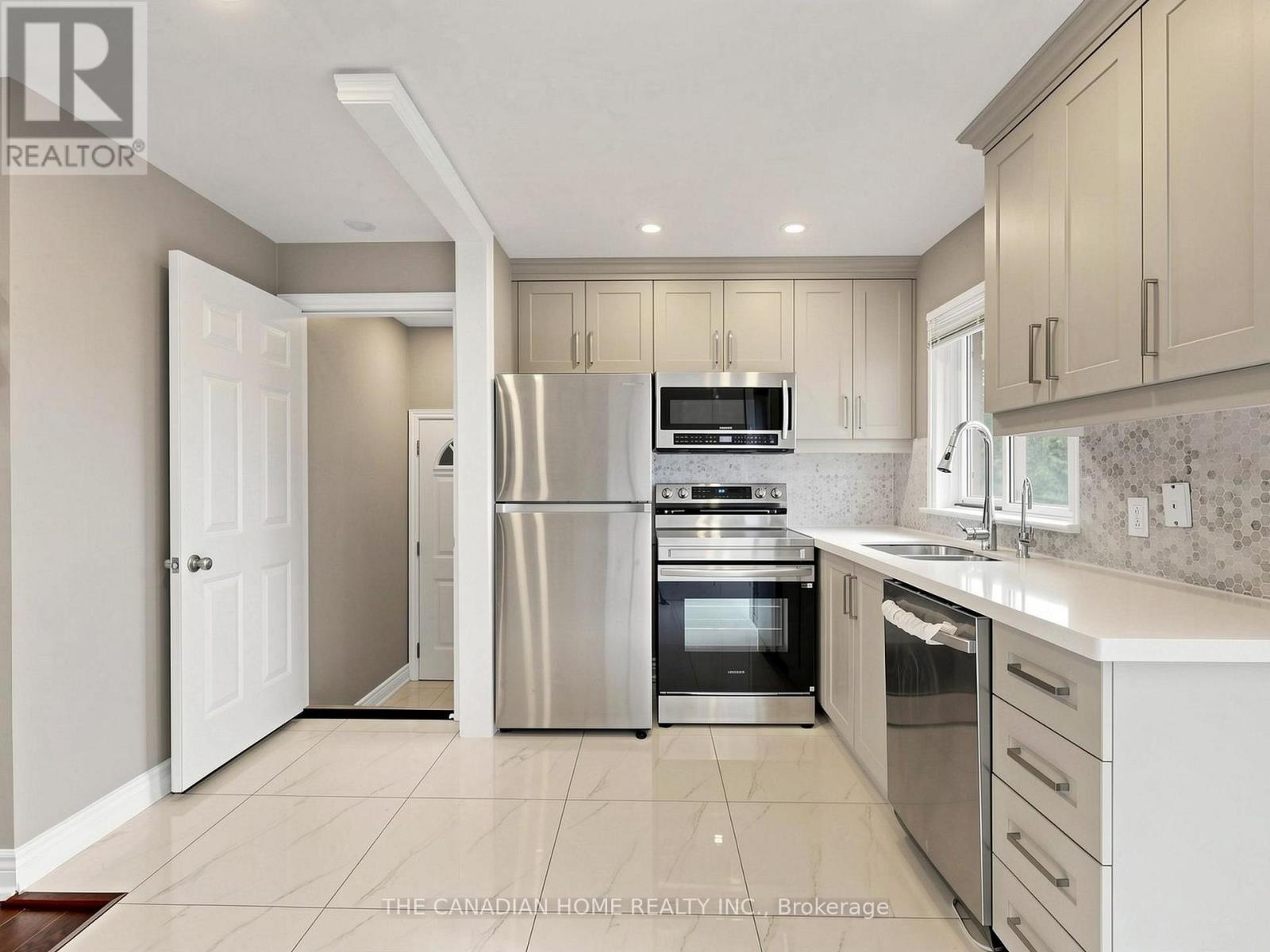 470 CROMWELL AVENUE - 9