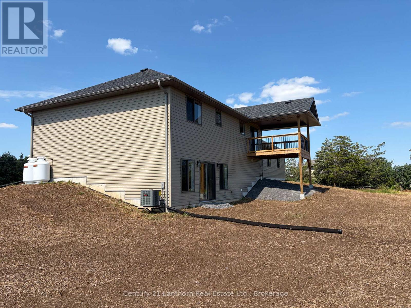 1848 COUNTY ROAD 7 - 32