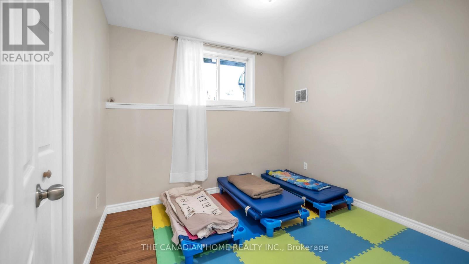 45 OAK STREET - 20