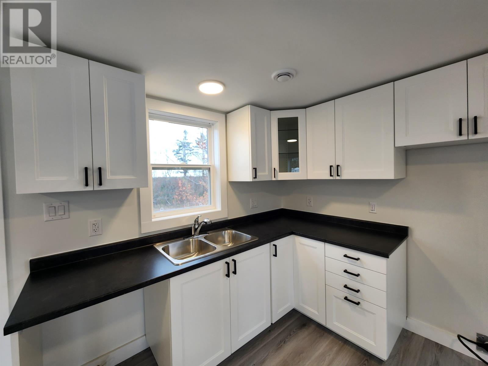 2751 Peters Road - 5