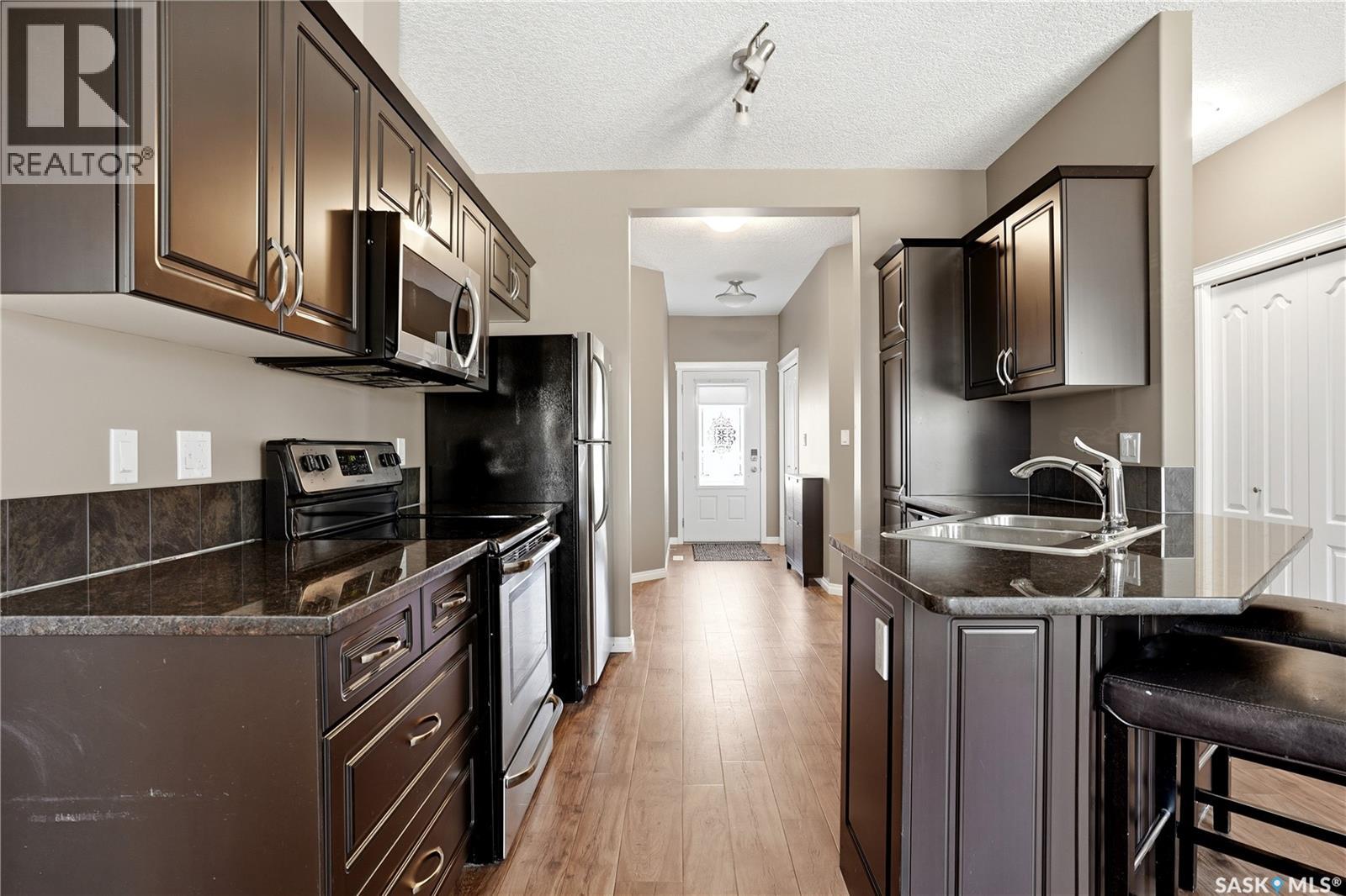 #601 3814 Dewdney AVENUE E - 5
