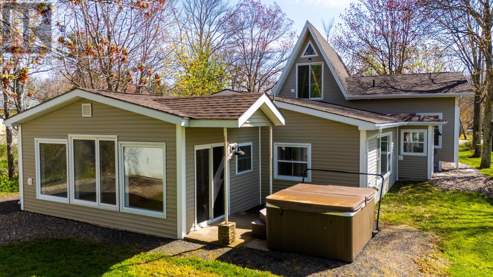 75 Evangeline Beach Road - 8