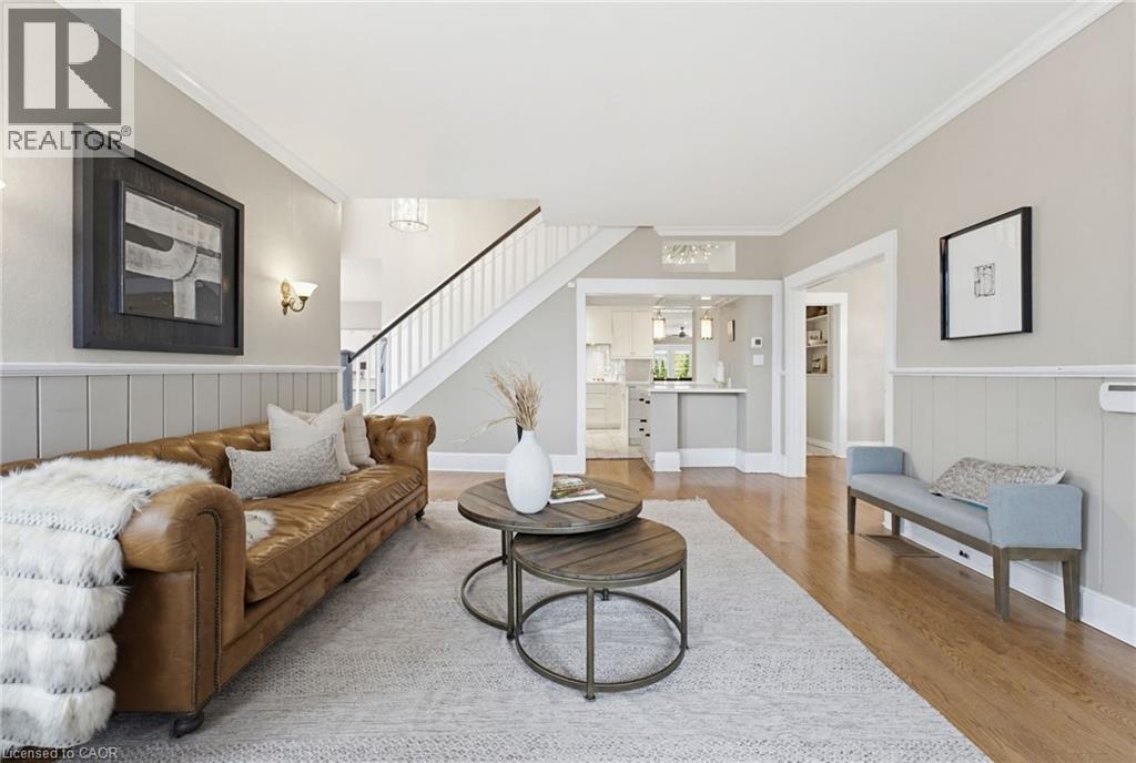 3083 LAKESHORE Road - 7