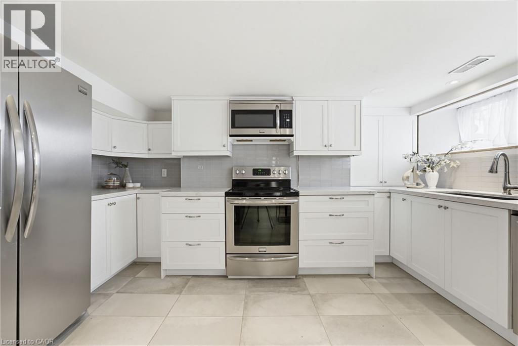3083 LAKESHORE Road - 30