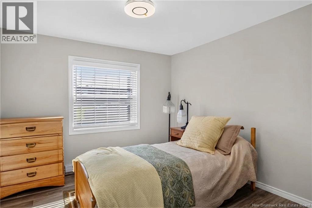 30 Violet Street - 14