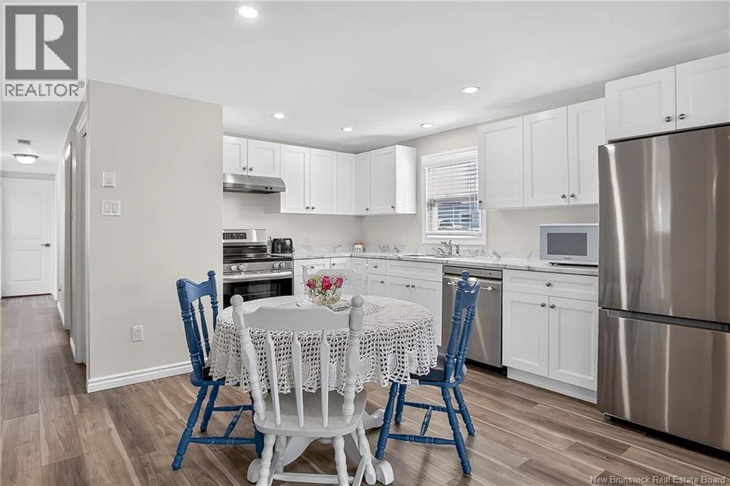 30 Violet Street - 13