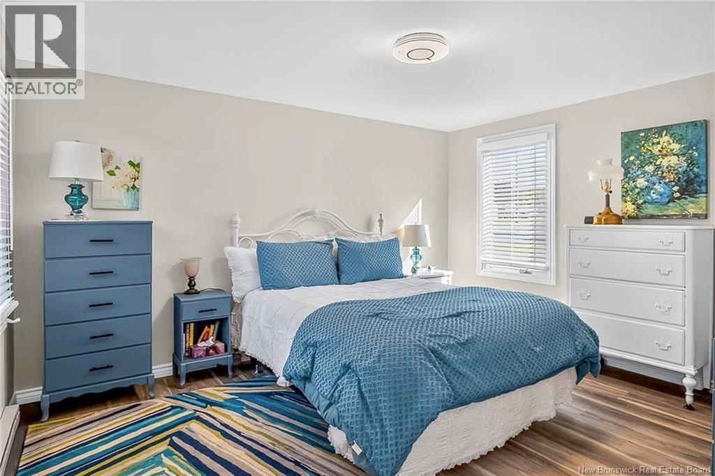 30 Violet Street - 15