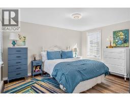 30 Violet Street, photo 15