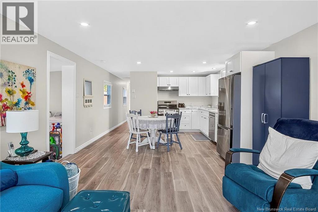 30 Violet Street - 9