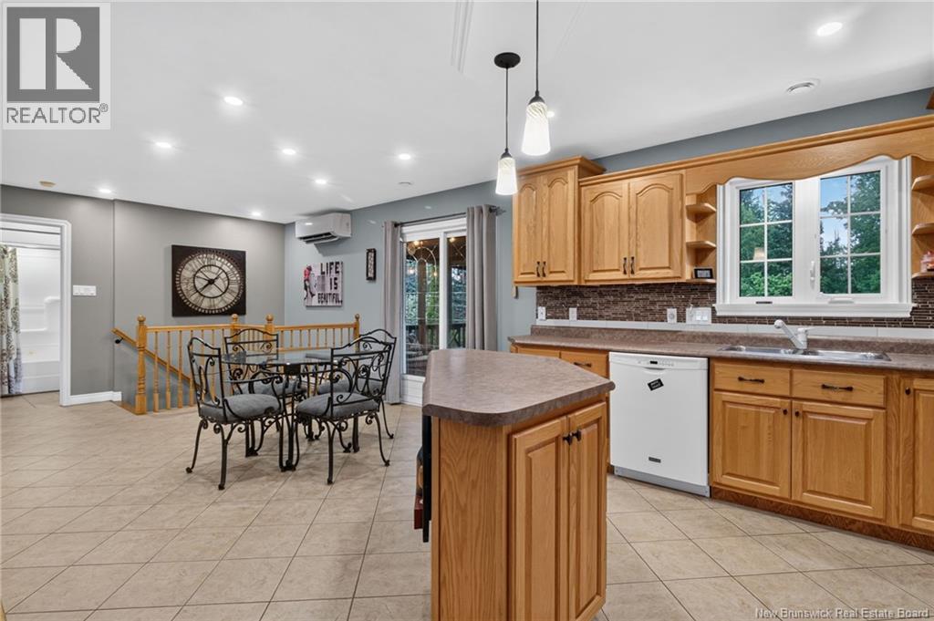 60 Anik Crescent - 17