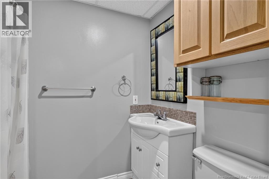 60 Anik Crescent - 33