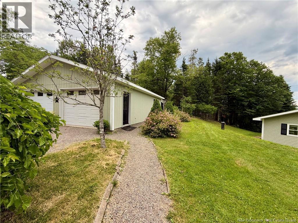 106 LAKESIDE DR - 12
