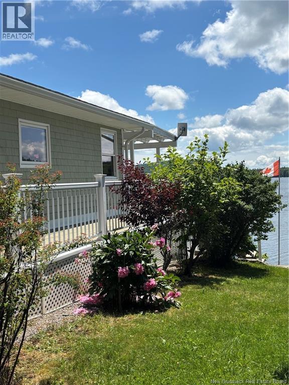 106 LAKESIDE DR - 41