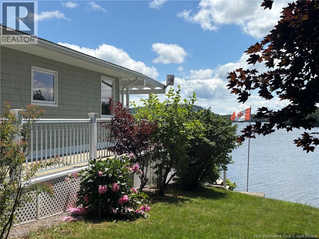 106 LAKESIDE DR - 42