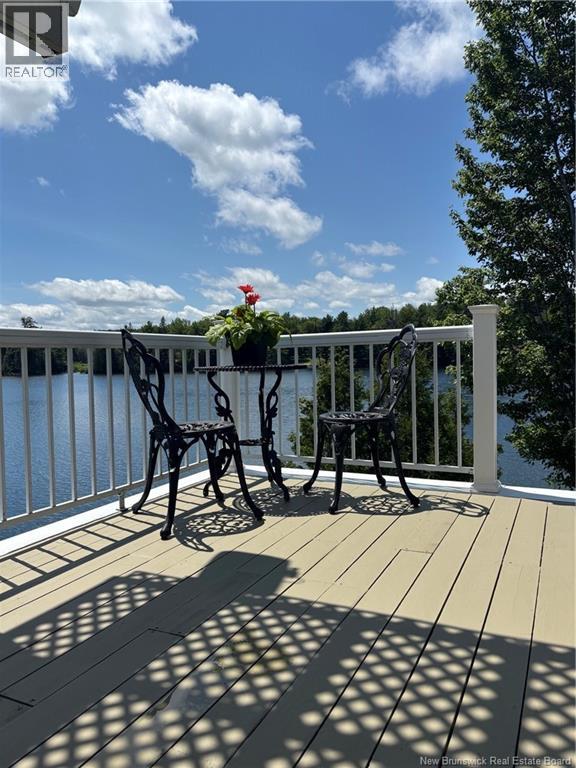 106 LAKESIDE DR - 47