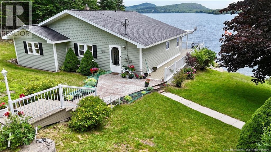 106 LAKESIDE DR - 7