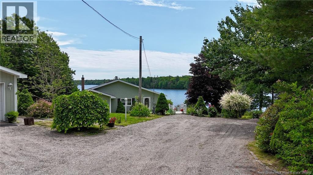 106 LAKESIDE DR - 9