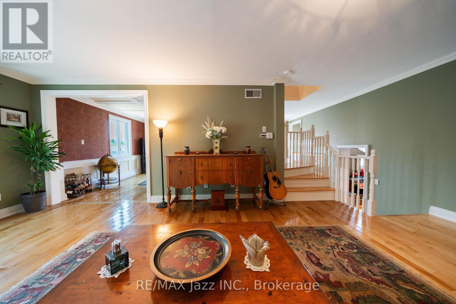917 BYRON STREET N - Image 17