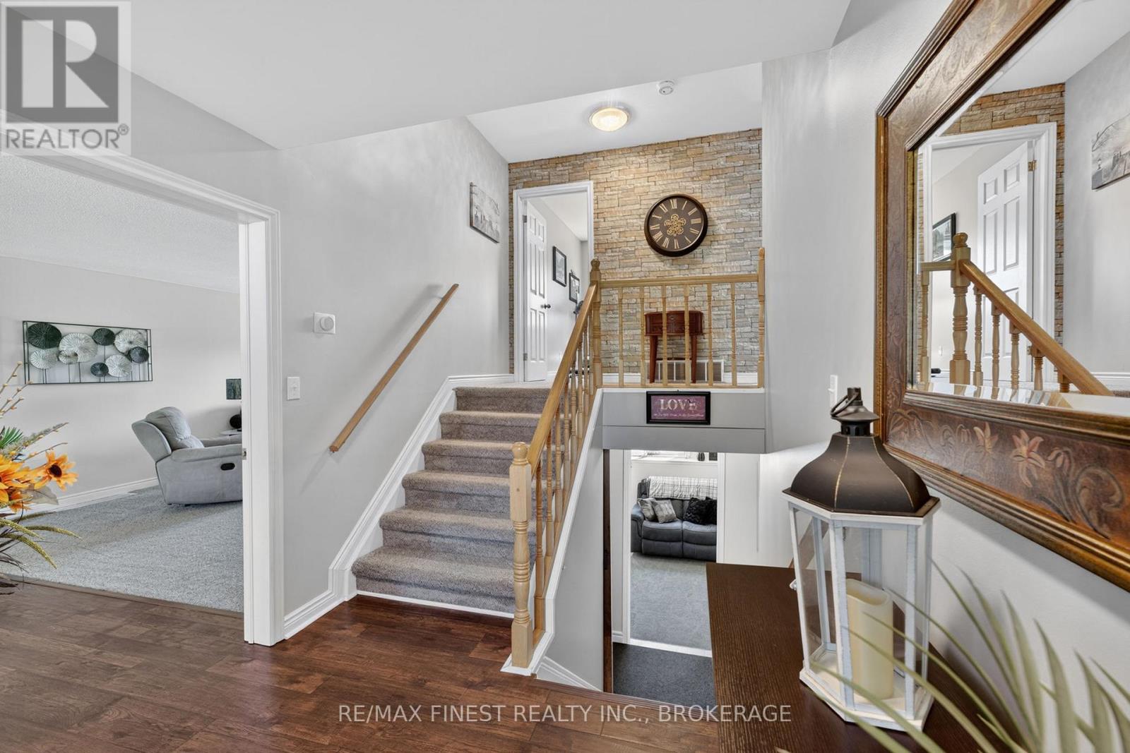 3 MARY AVENUE - 5