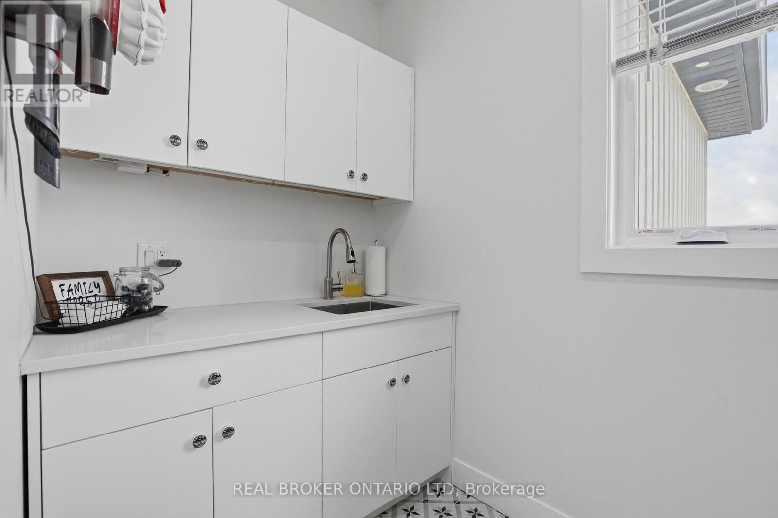 25515 COLDSTREAM ROAD - Image 21