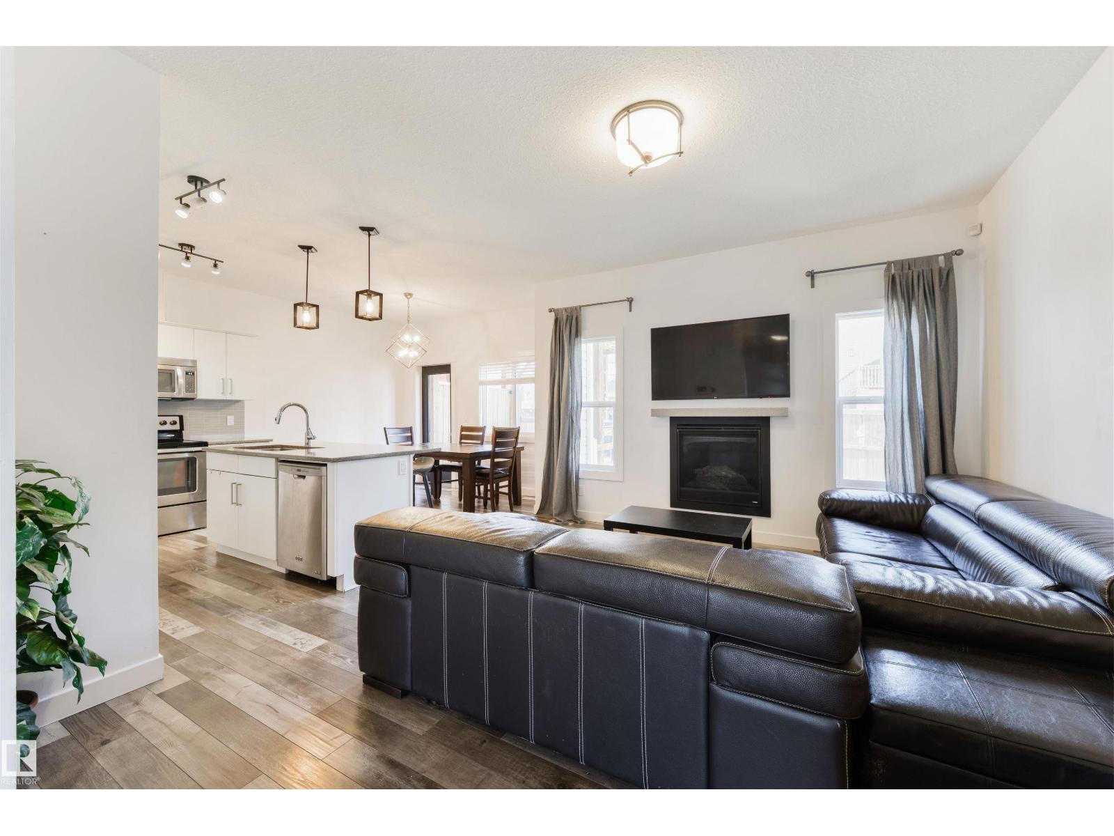 34 HAZELWOOD LN - 5