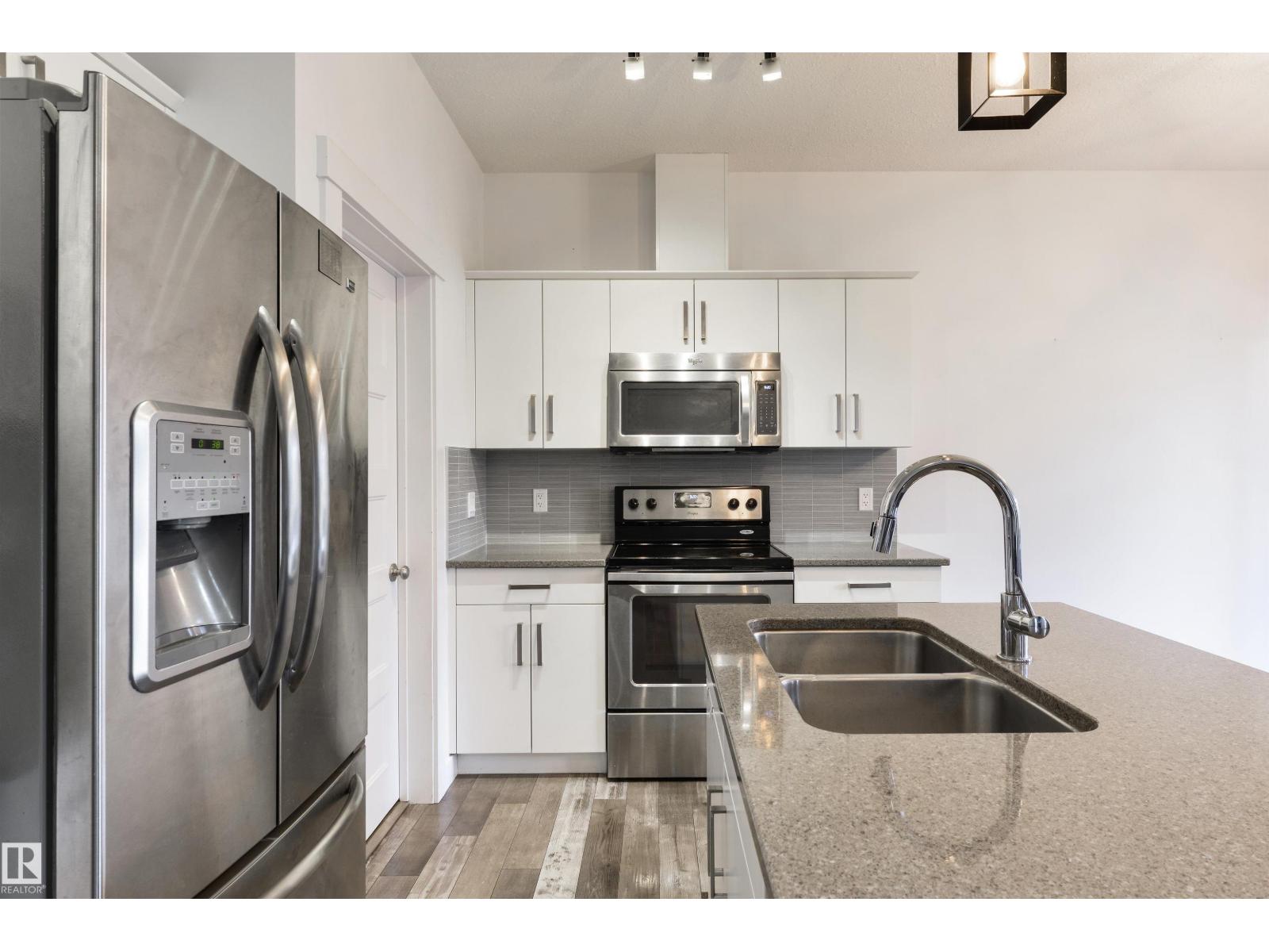 34 HAZELWOOD LN - 11
