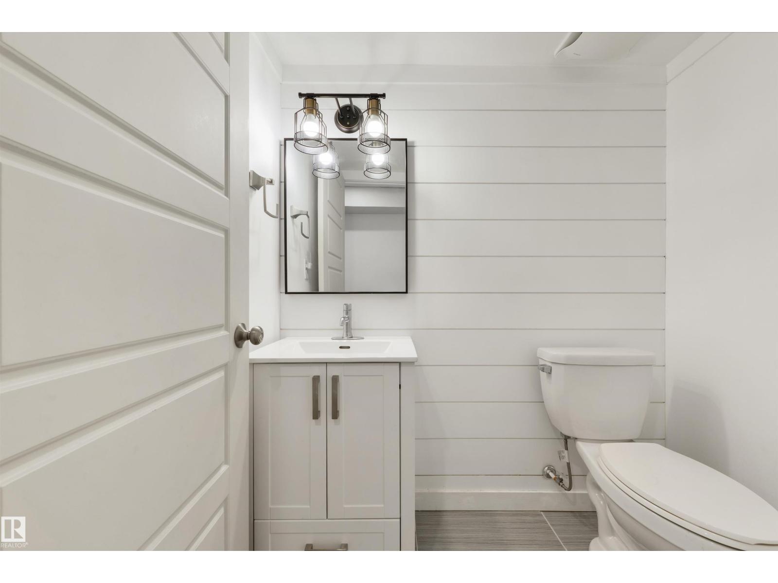34 HAZELWOOD LN - 35