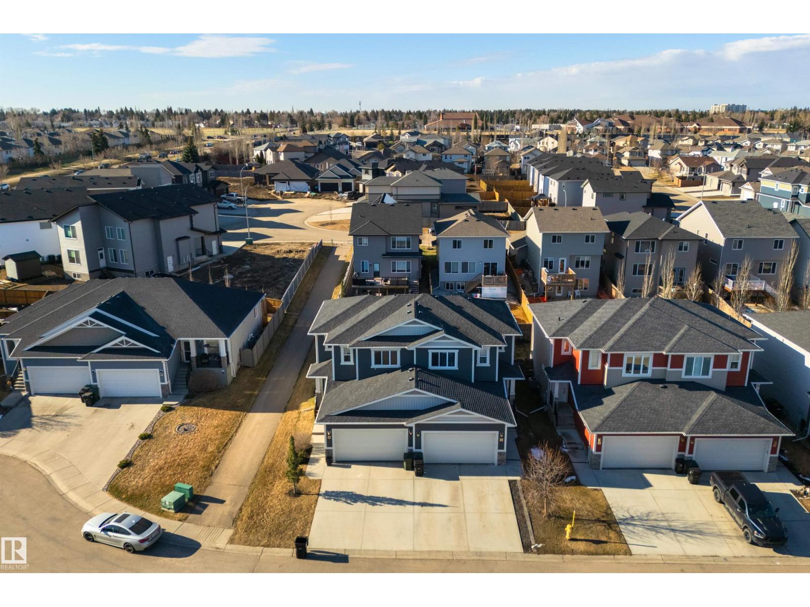34 HAZELWOOD LN - 42