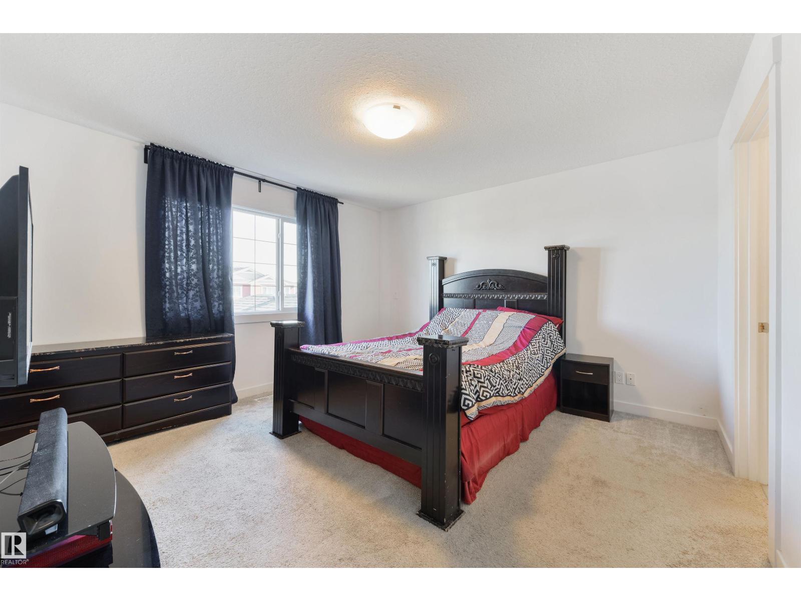 34 HAZELWOOD LN - 25