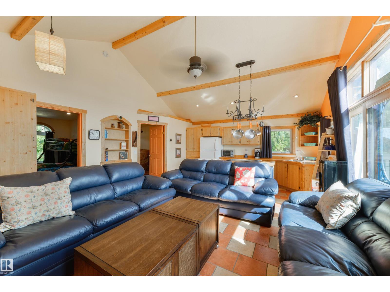 113 BAYVIEW DR - 8