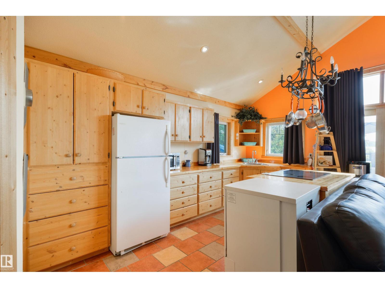 113 BAYVIEW DR - 10