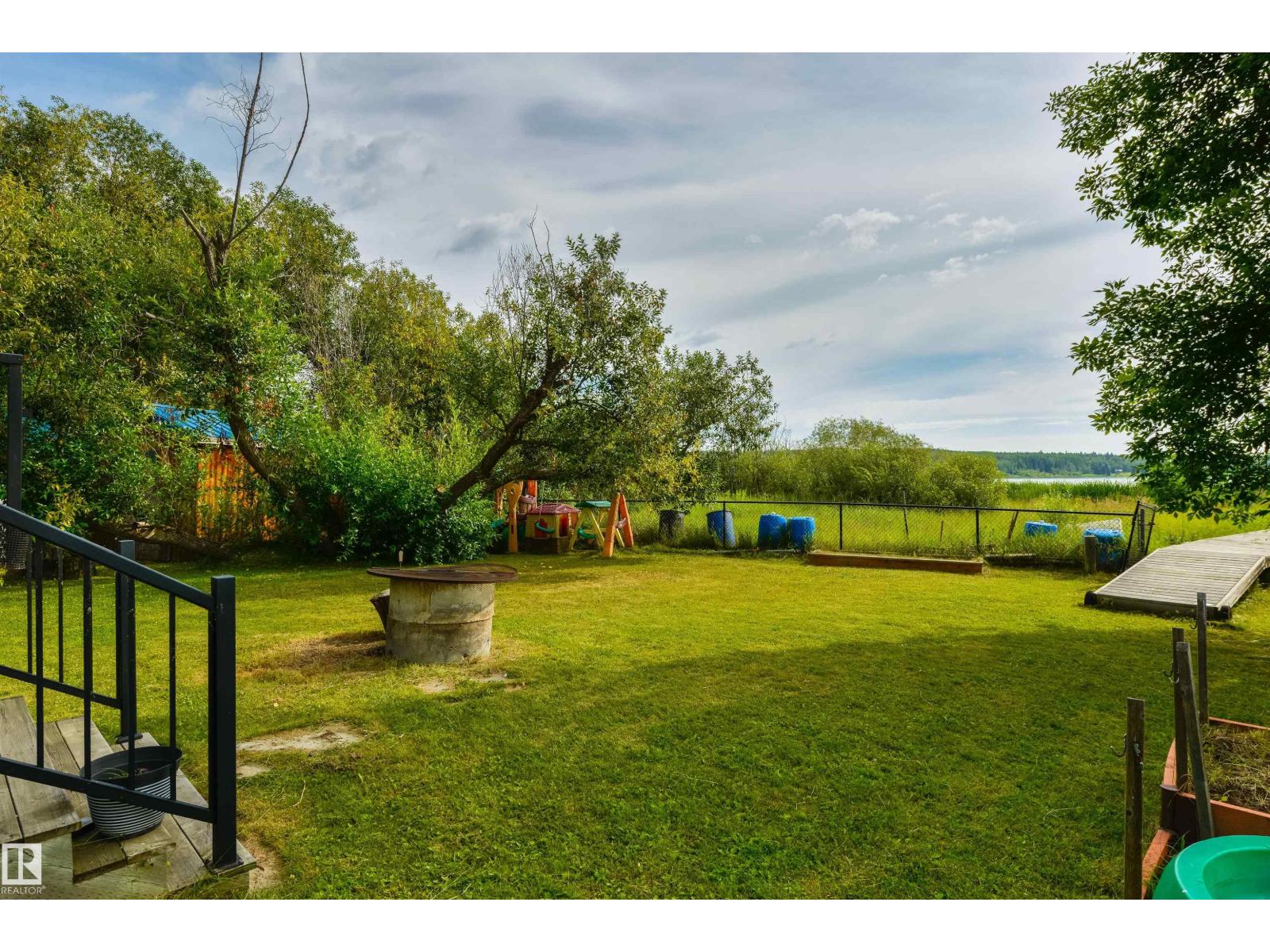 113 BAYVIEW DR - 26
