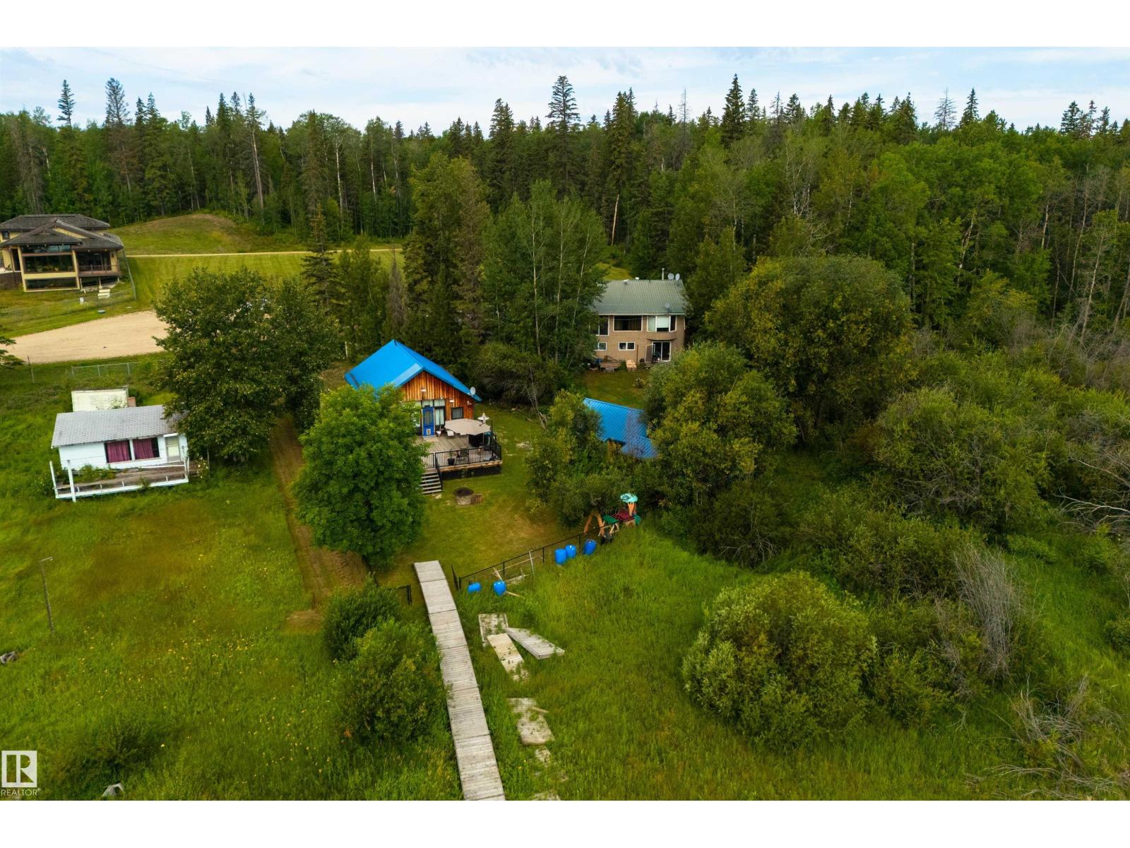 113 BAYVIEW DR - 48